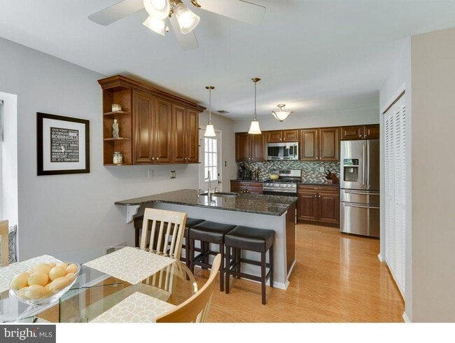 Photo - 45 Tynemouth Ct