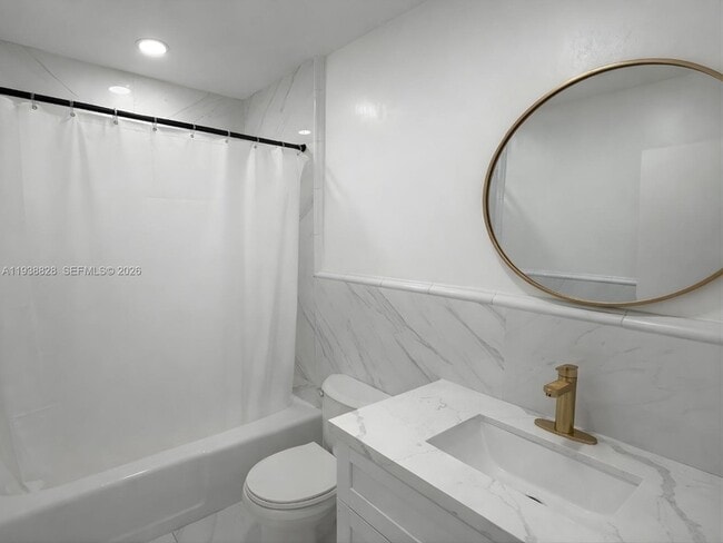 Photo - 5416 Jefferson St