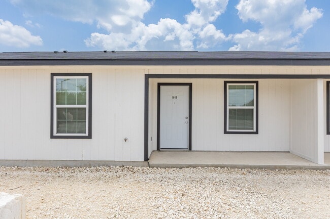Building Photo - 1010 Co Rd 4516