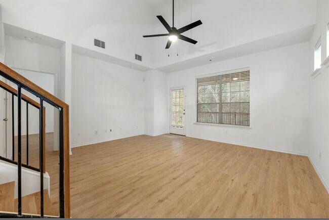 Photo - 1310 W Parmer Ln Unit 2903