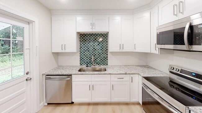 Photo - Charming 2 bedroom 1 bath - move in ready