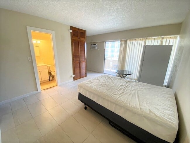 Photo - Studio near Waikiki Beach Unit 71
