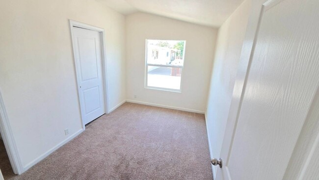 Photo - 1470 Elizabeth St