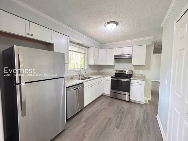 Photo - 1174 Alemeda Dr