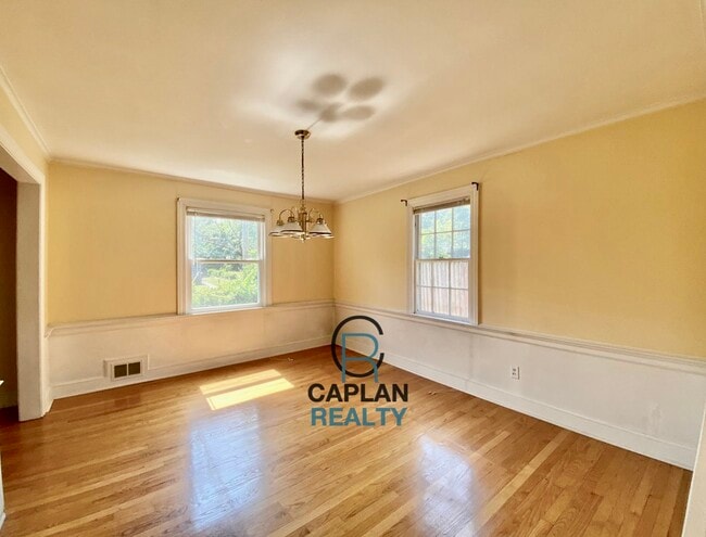 Photo - 530 Bellevue Rd