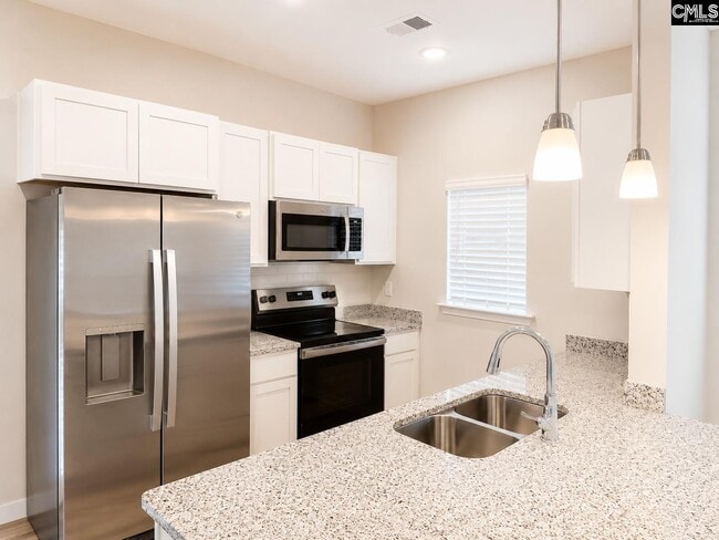 Photo - 820 Lodgepole Ln