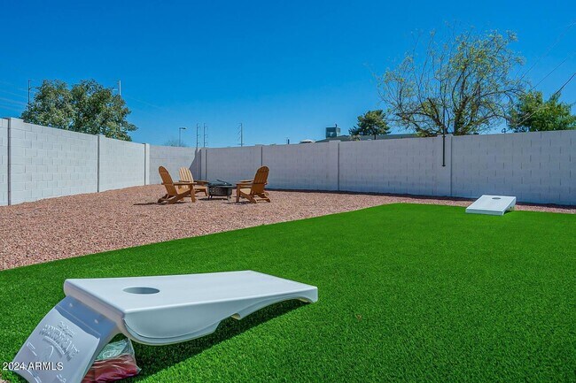 Photo - 6419 E Windsor Ave