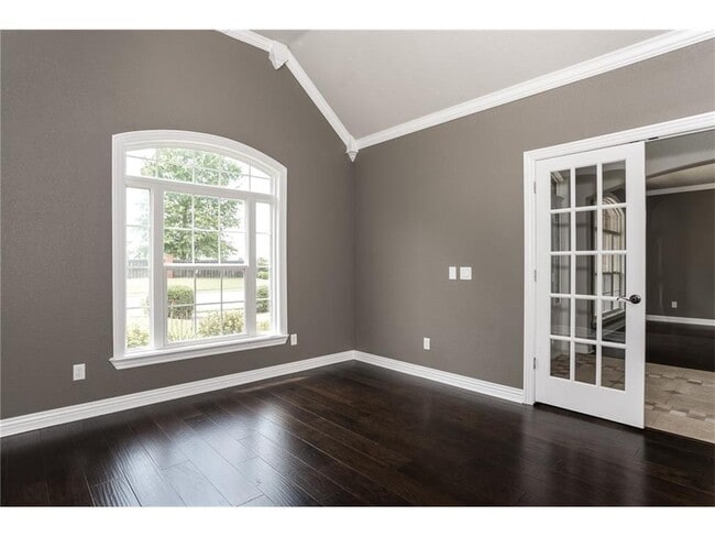 Photo - 601 Auburn St