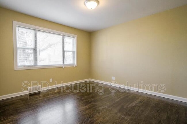 Photo - 4004 N Grand Ave