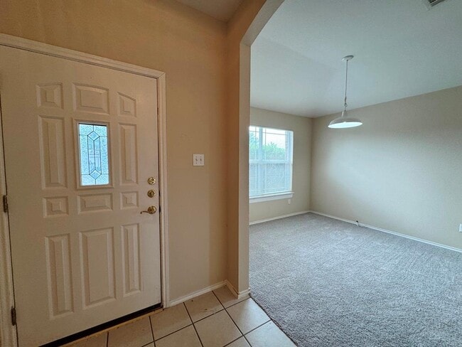 209 Katy B Ln
