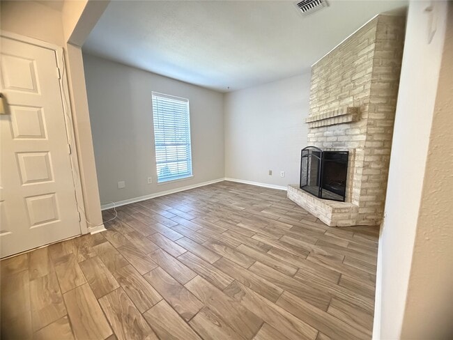 Photo - 2758 Foliage Green Dr