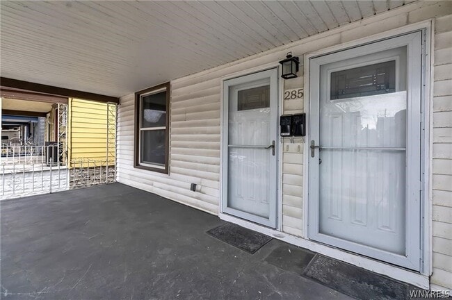 Photo - 285 West Ave