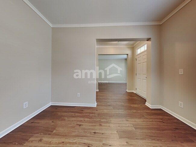 Photo - 7492 Hawks Cir