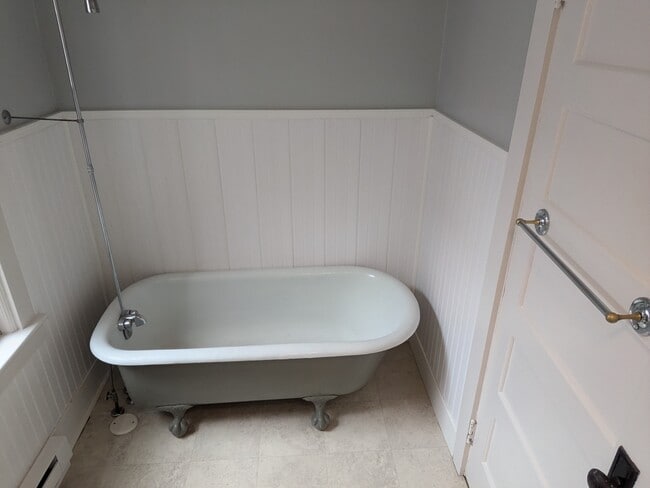 Photo - 104 Ruby St Unit Ruby Street #2