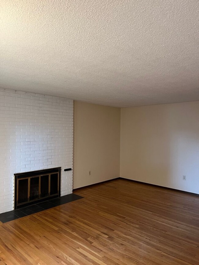 Photo - Mid-Mod on Missoula- Single Story!