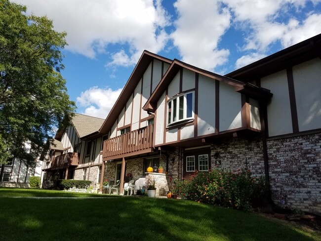 English Meadows Apartments
