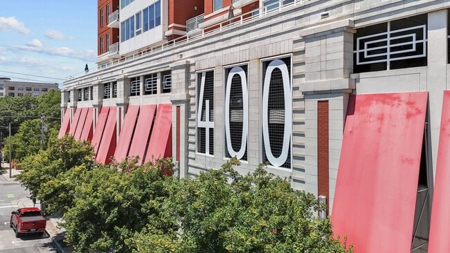 Photo - Modern 1-Bedroom with Downtown Raleigh Skyline Views Unidad 1404
