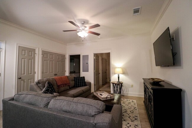 1HAB+LIVING - Midtown Starkville