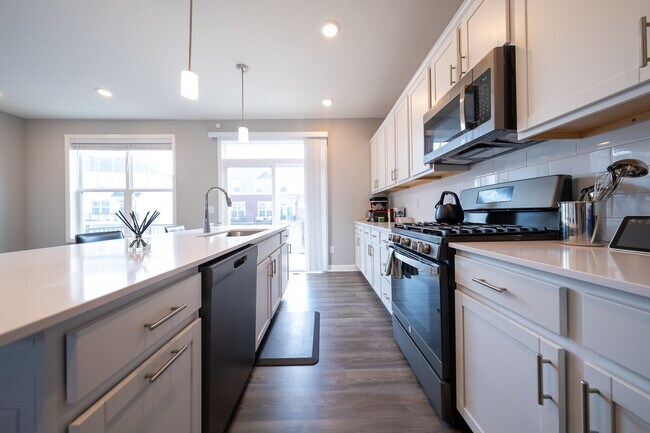 Photo - 7515 38th St N