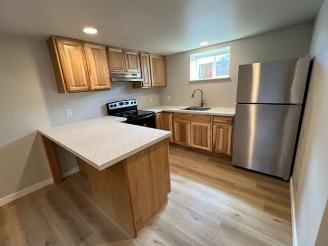 Photo - 909 N Western Ave Unit 909 N Western Ave #B