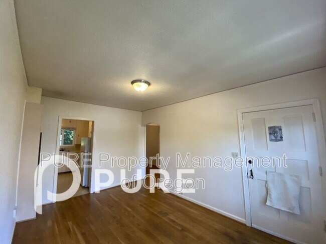 Photo - 715 NE 20th Ave Unit Apt 06