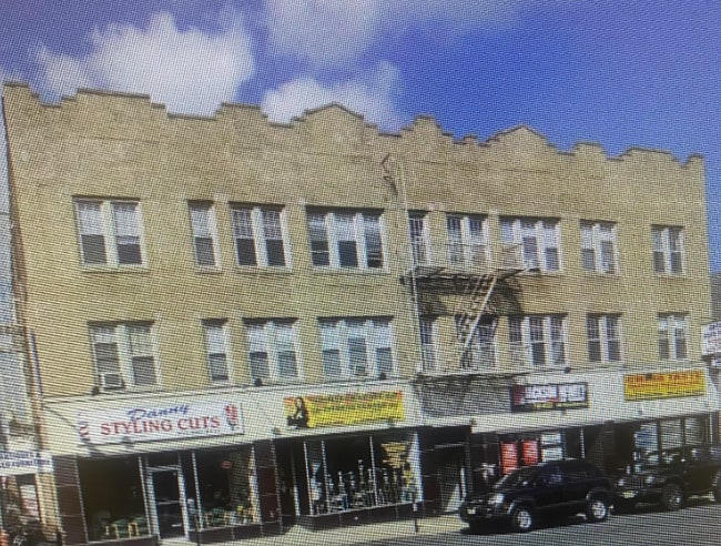 Building Photo - 388 Bloomfield Ave Rental