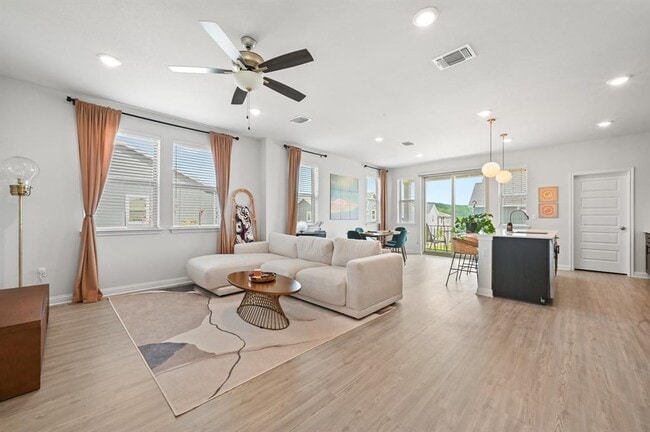 Building Photo - 8411 Leroi Dr