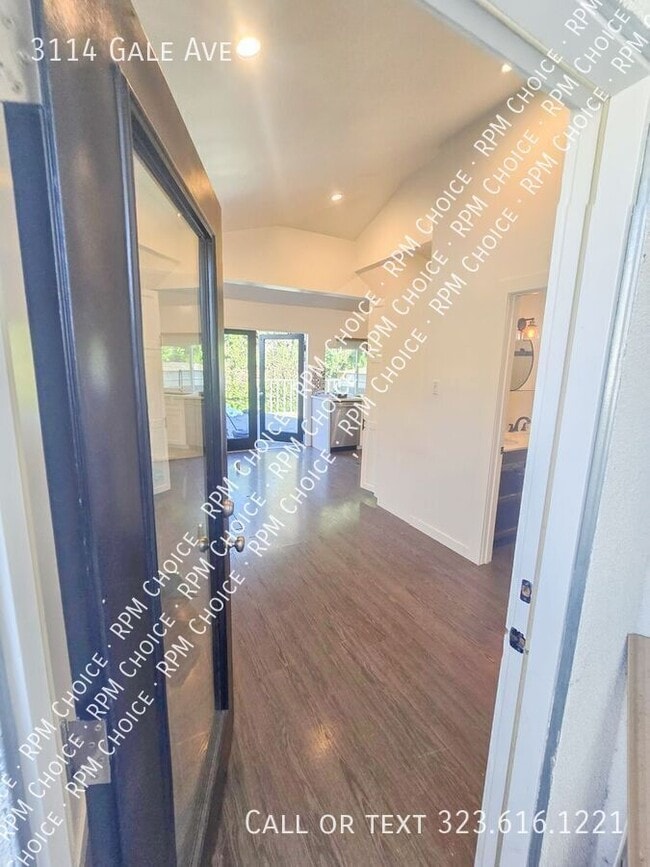 Building Photo - 3114 Gale Ave