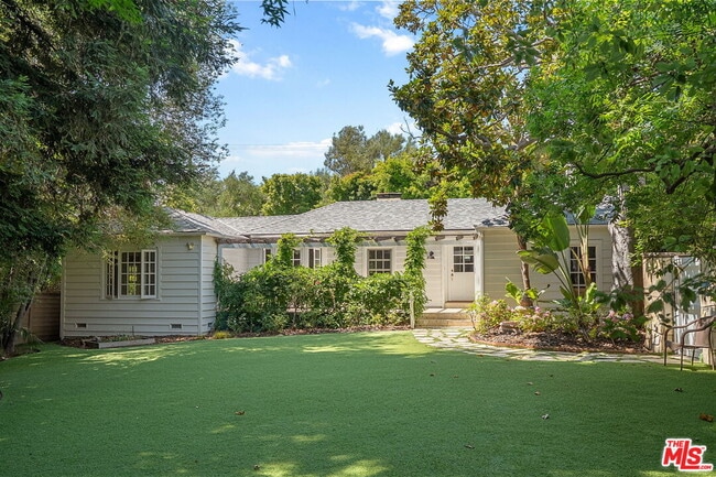 Building Photo - 103 N Anita Ave