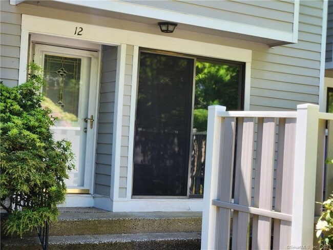 Photo - 12 Ives Hill Ct Unit 12