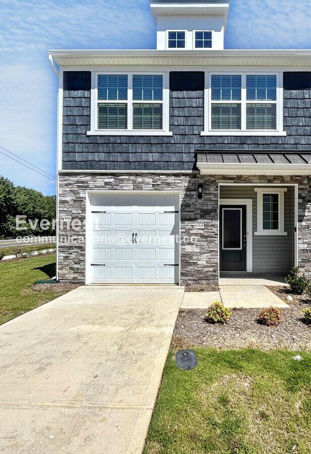 Photo - 2102 Willow Gln Dr