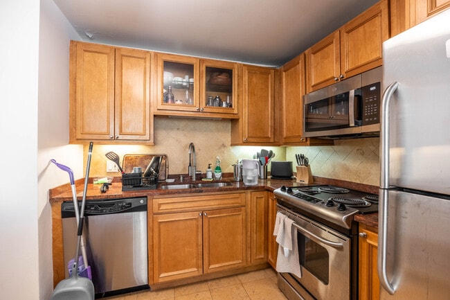 Photo - 1356 N Dearborn St Unit 1344-17