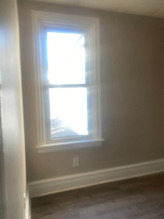 Photo - 05th St S 302-304 Unit Locust St 436-2