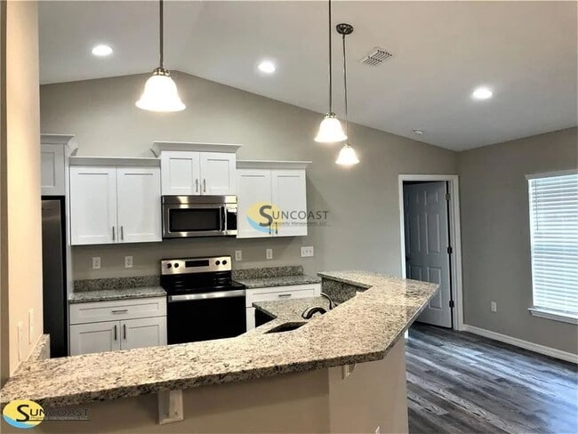 Photo - 169 Juniper Way