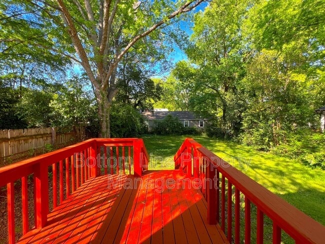 Photo - 1529 Newcastle St