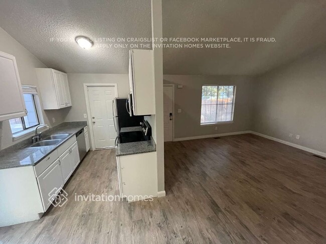 Photo - 17405 E Temple Dr