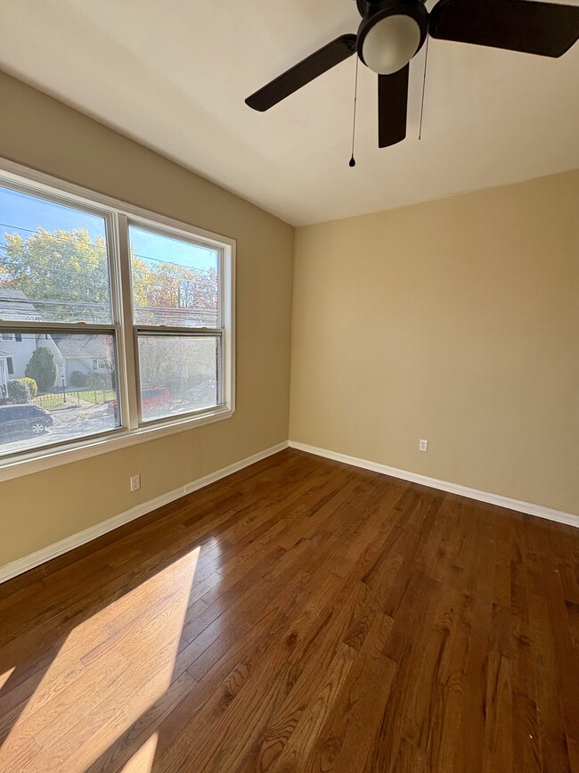 Photo - 718 Pittston Ave Unit 4