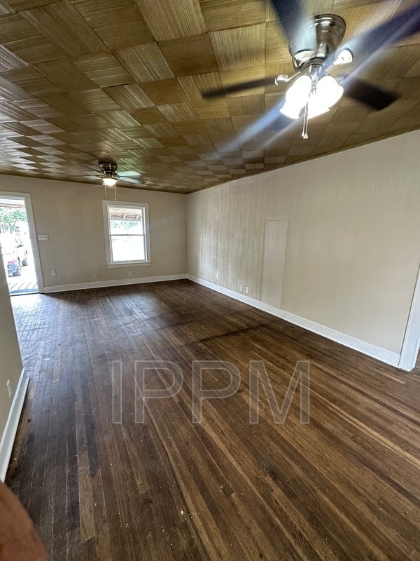 501 W Pierce Ave