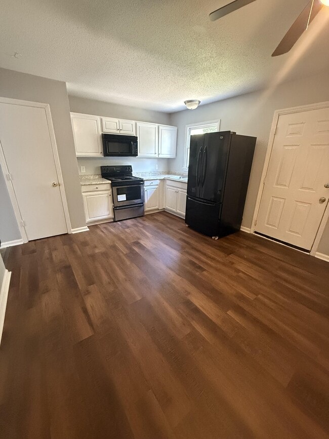 Photo - 1507 Hampstead Dr