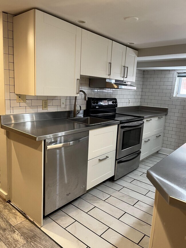 Photo - 12 Randolph Pl NW