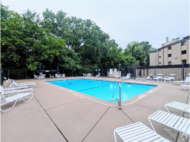 Building Photo - 6710 Vernon Ave S Unit 415 Rental