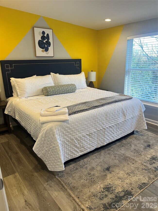 Photo - 1816 N McDowell St