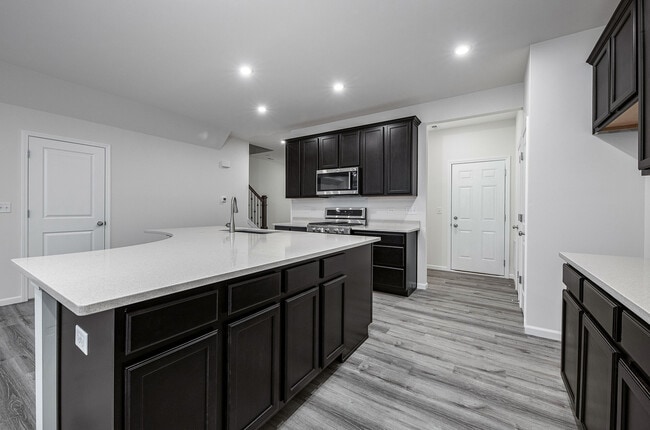 Photo - 535 Watercress Dr