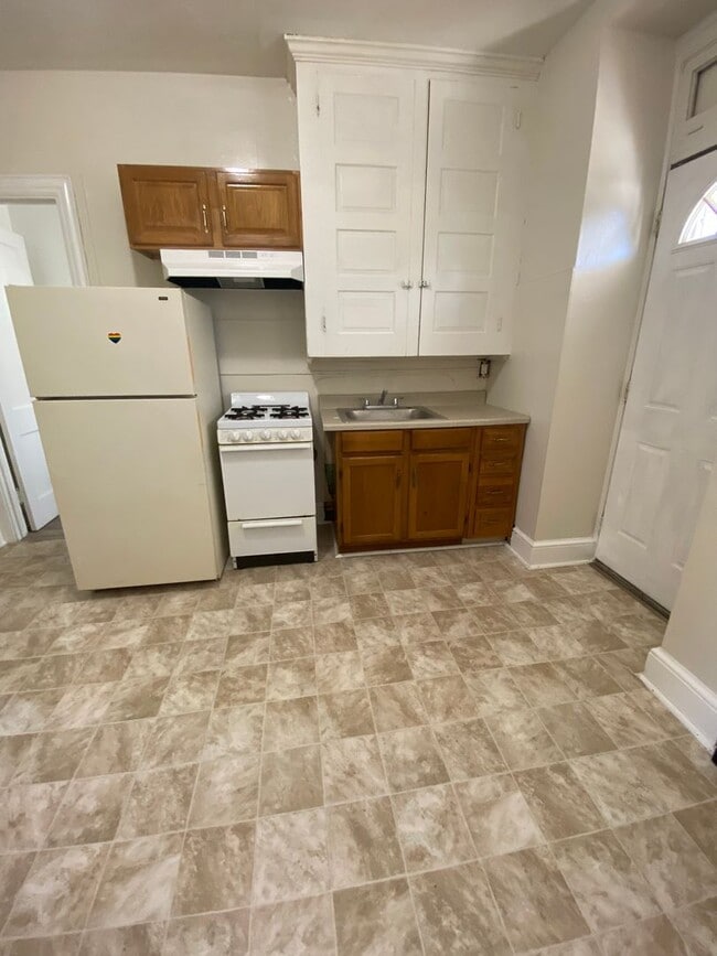 Photo - 228 W Vine St Unit Apt 3