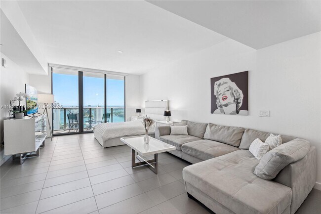 Photo - 1600 NE 1st Ave Unidad 3303