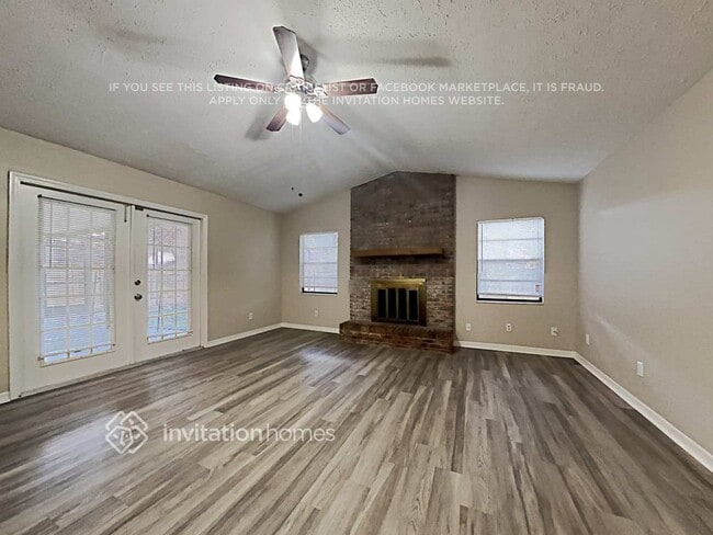 709 Foxglove Pl