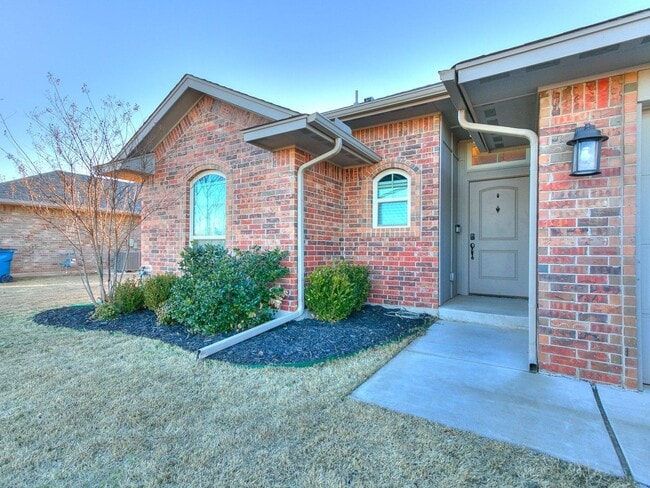 Photo - 3bed/2bath Home Available in the Heart of ...