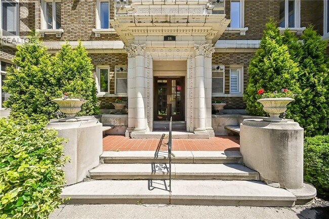 Photo - 86 Herkimer St Unit LL2