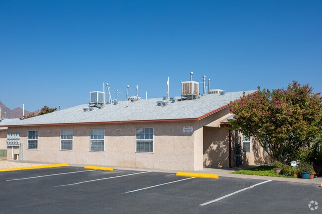 Photo - Western Crosby Apartments