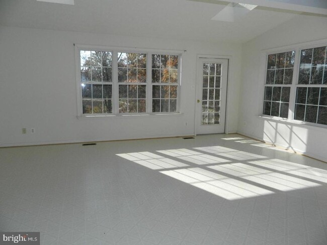 Photo - 609 Kensington Dr